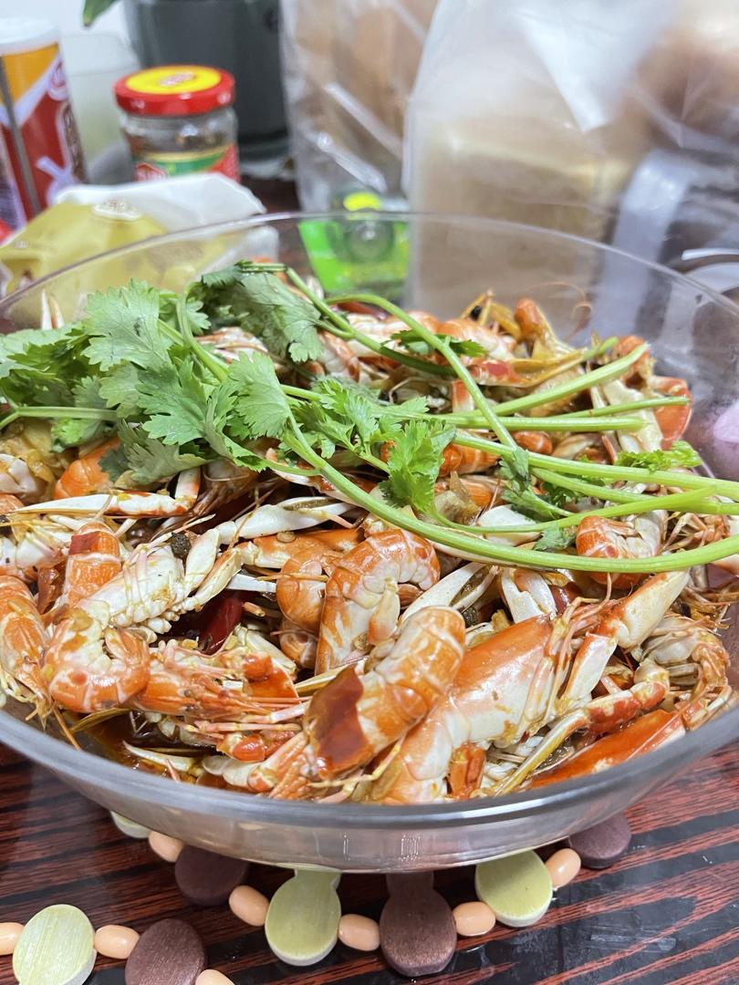 可以当下酒菜的辣炒嘎巴虾