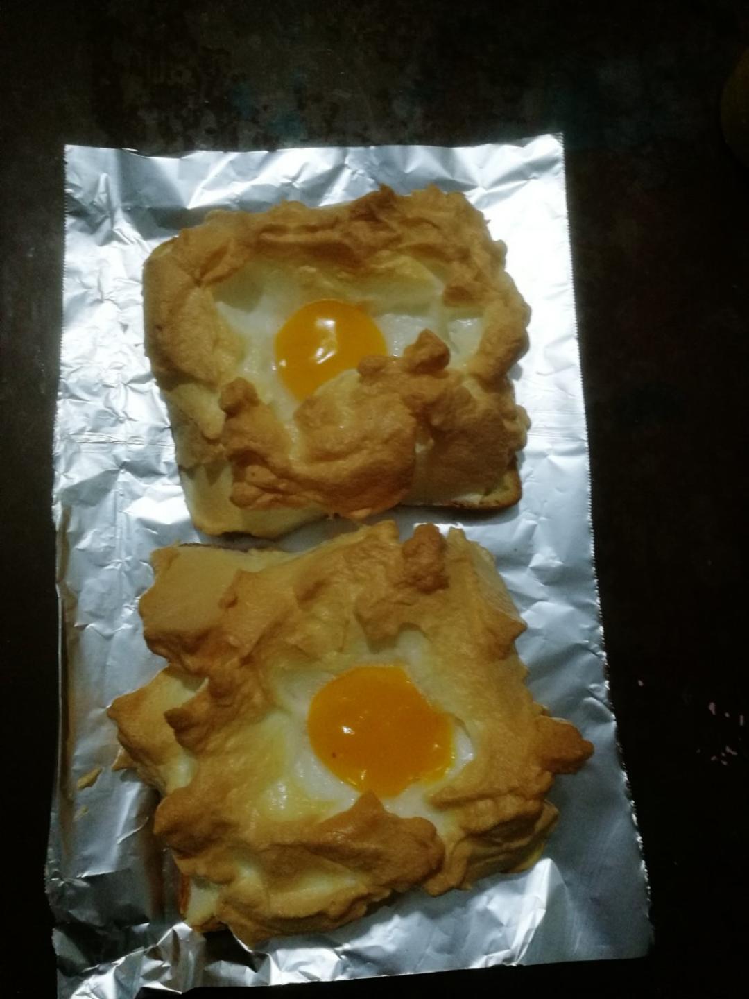 火烧云 面包片 鸡蛋面包片