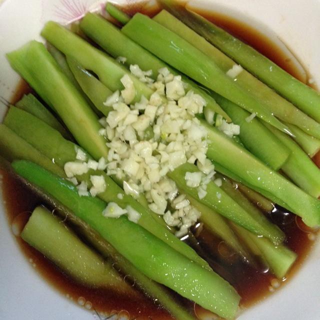 【白灼芥兰的做法步骤图,白灼芥兰怎么做好吃】午时花开_下厨房