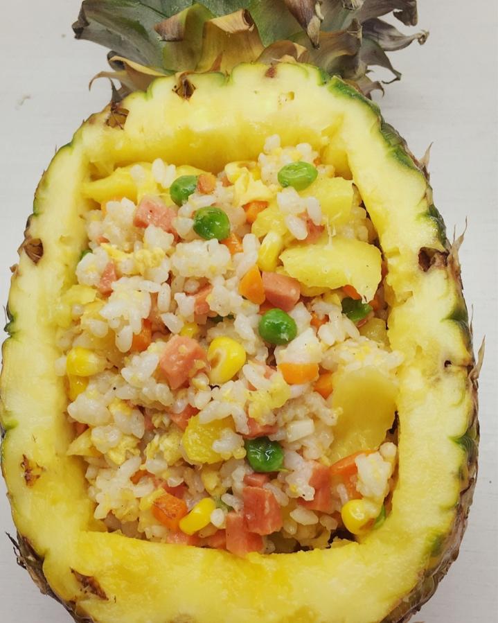 简单易操作的菠萝饭