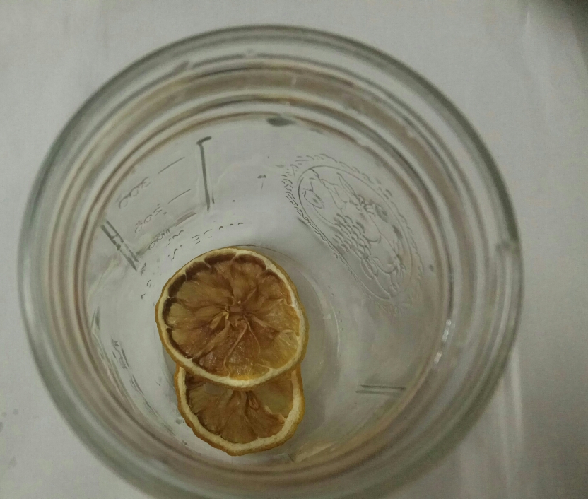 柠檬水（柠檬干版）的做法 步骤2