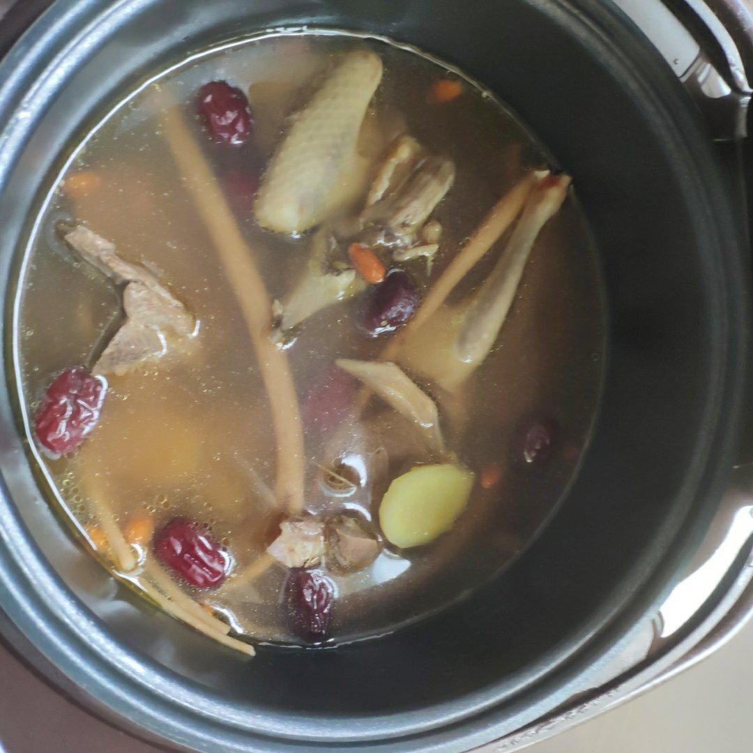 月子汤  鸽子汤