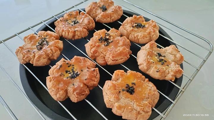 轻轻一按就碎掉的原味桃酥（不输猪油版）