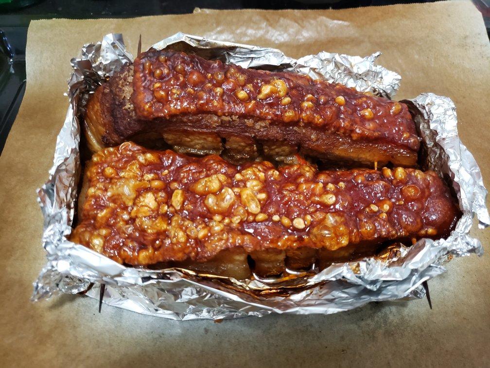 脆皮五花肉