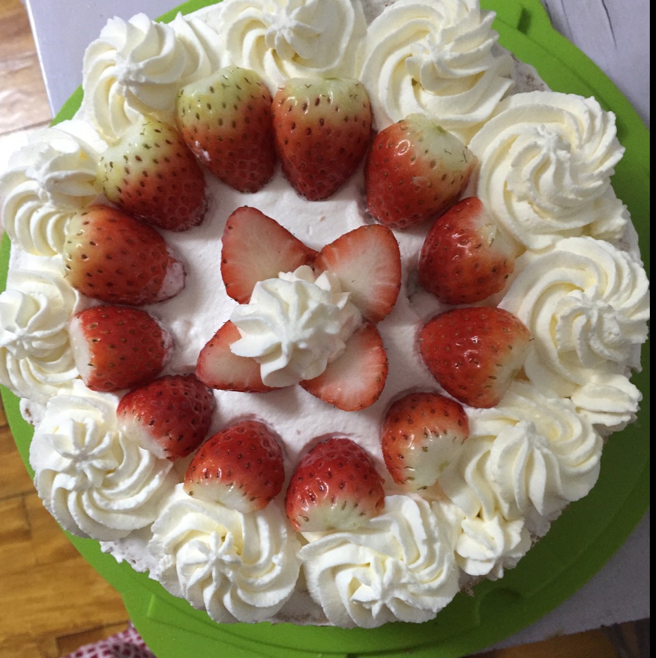 简单好做的8寸戚风蛋糕