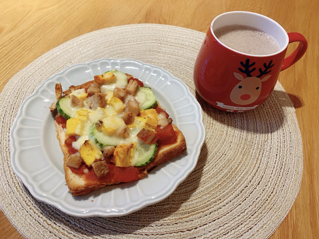 吐司做pizza，丰盛又方便【北鼎烤箱食谱】