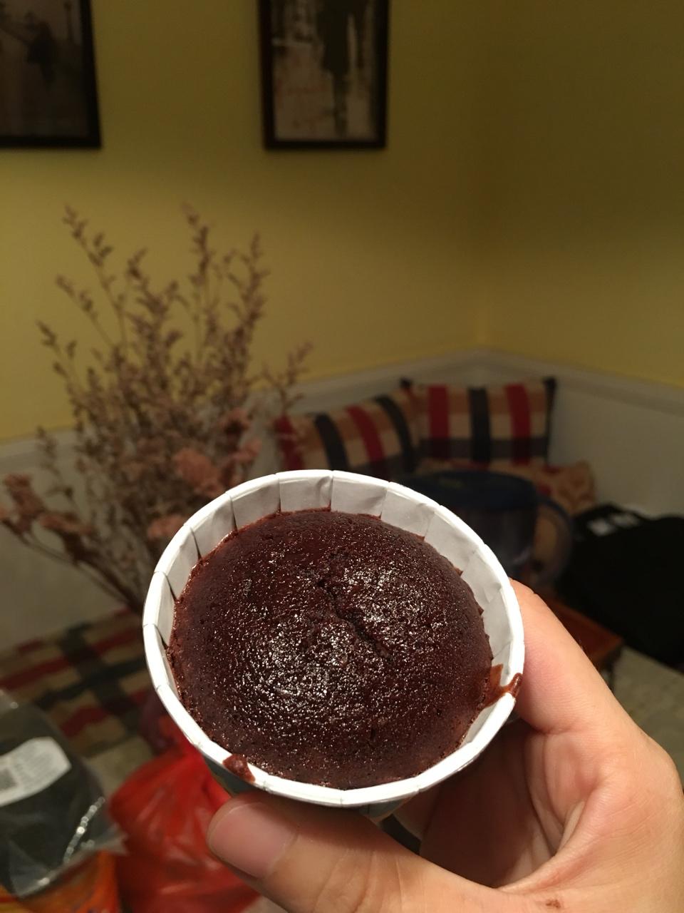不会回缩的纸杯蛋糕