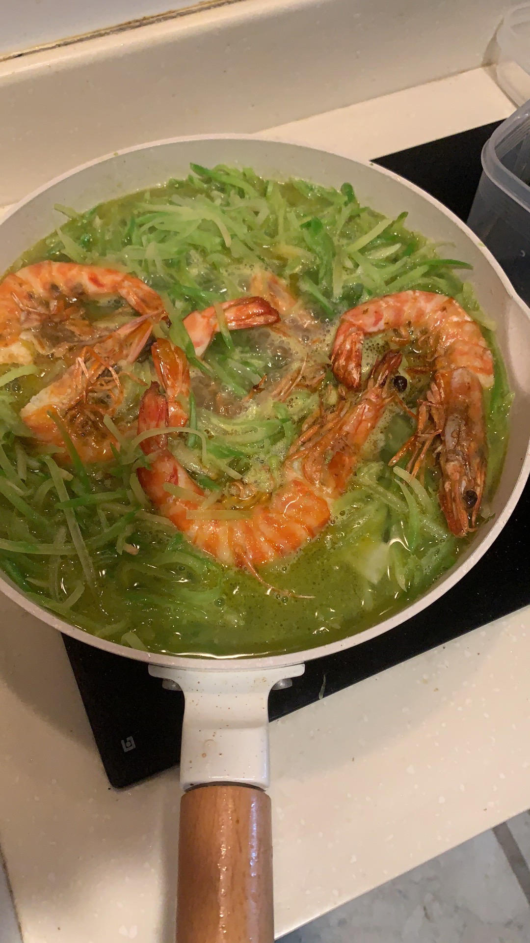 萝卜炖大虾