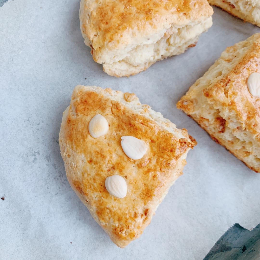朴素的椰子油咸司康<Coconut Oil Biscuits>