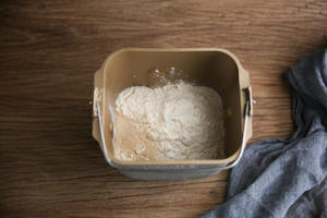 栗子牛奶面包【北鼎烤箱菜谱】的做法 步骤3