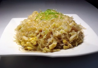包菜粉丝炒鸡蛋