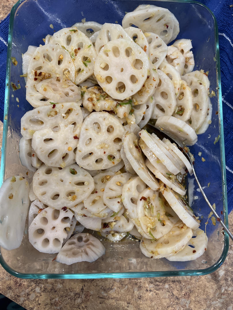又白又脆的凉拌莲菜