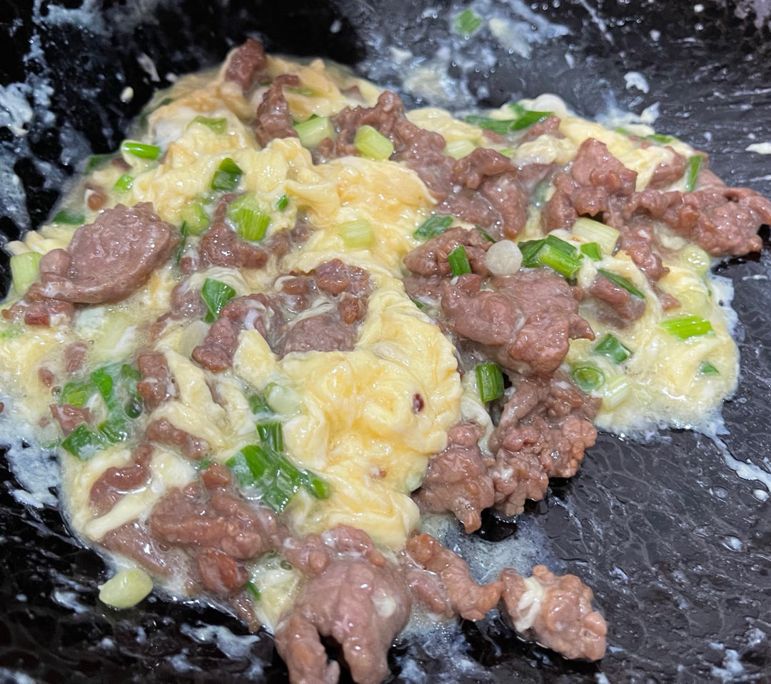【滑蛋牛肉】滑蛋包裹爽脆牛肉，补足优质蛋白！