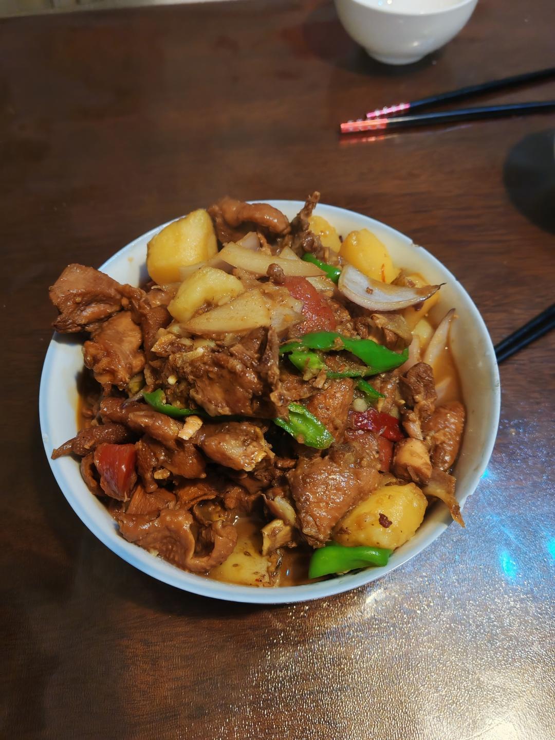 正宗新疆大盘鸡+裤带面