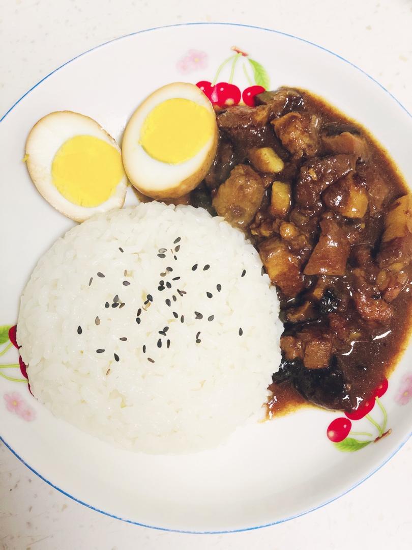 台式卤肉饭