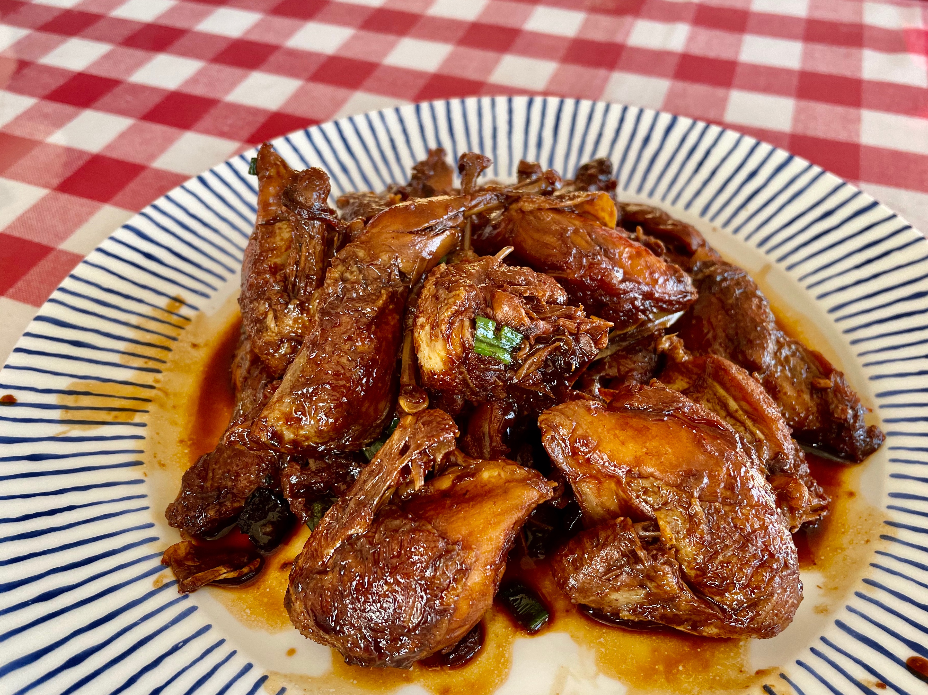红烧鹌鹑 简易版 美味下饭家常菜的做法