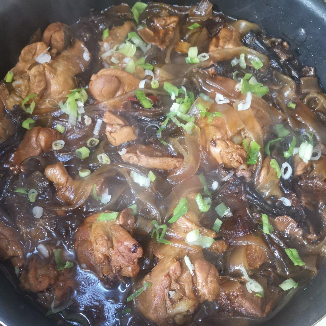 小鸡炖蘑菇粉条