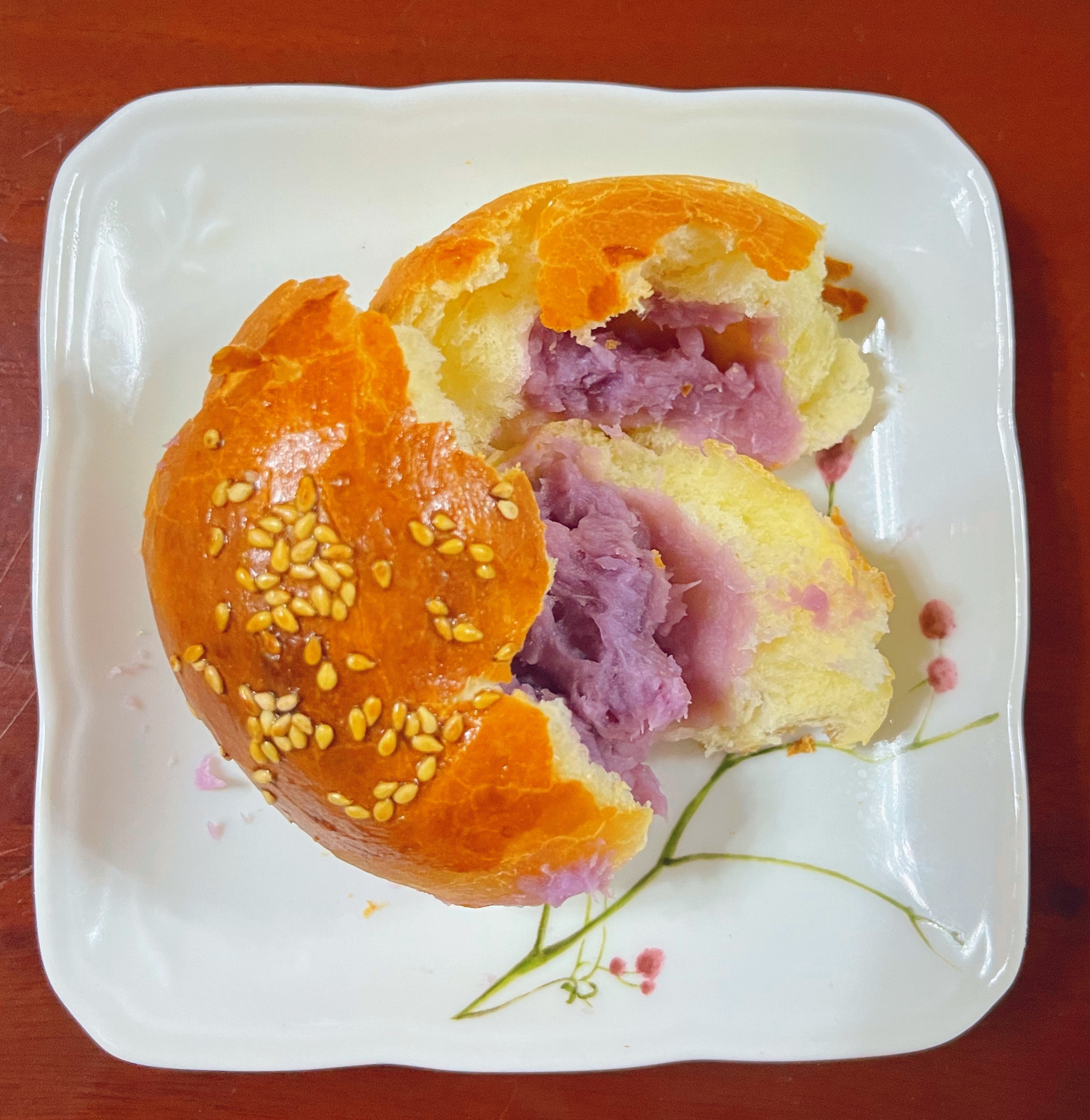 芋艿紫薯馅小面包的做法