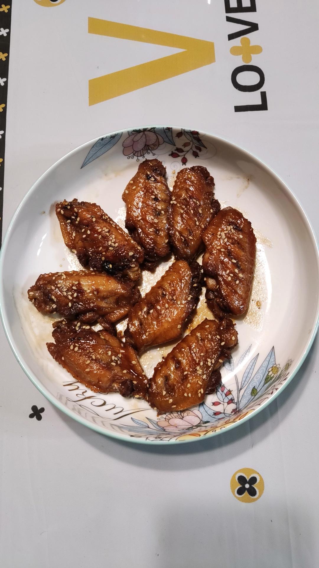 厨师长教你：“可乐鸡翅”的家常做法，味道鲜嫩可口，先收藏起来