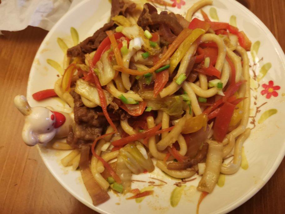 【日式牛肉炒乌冬面】