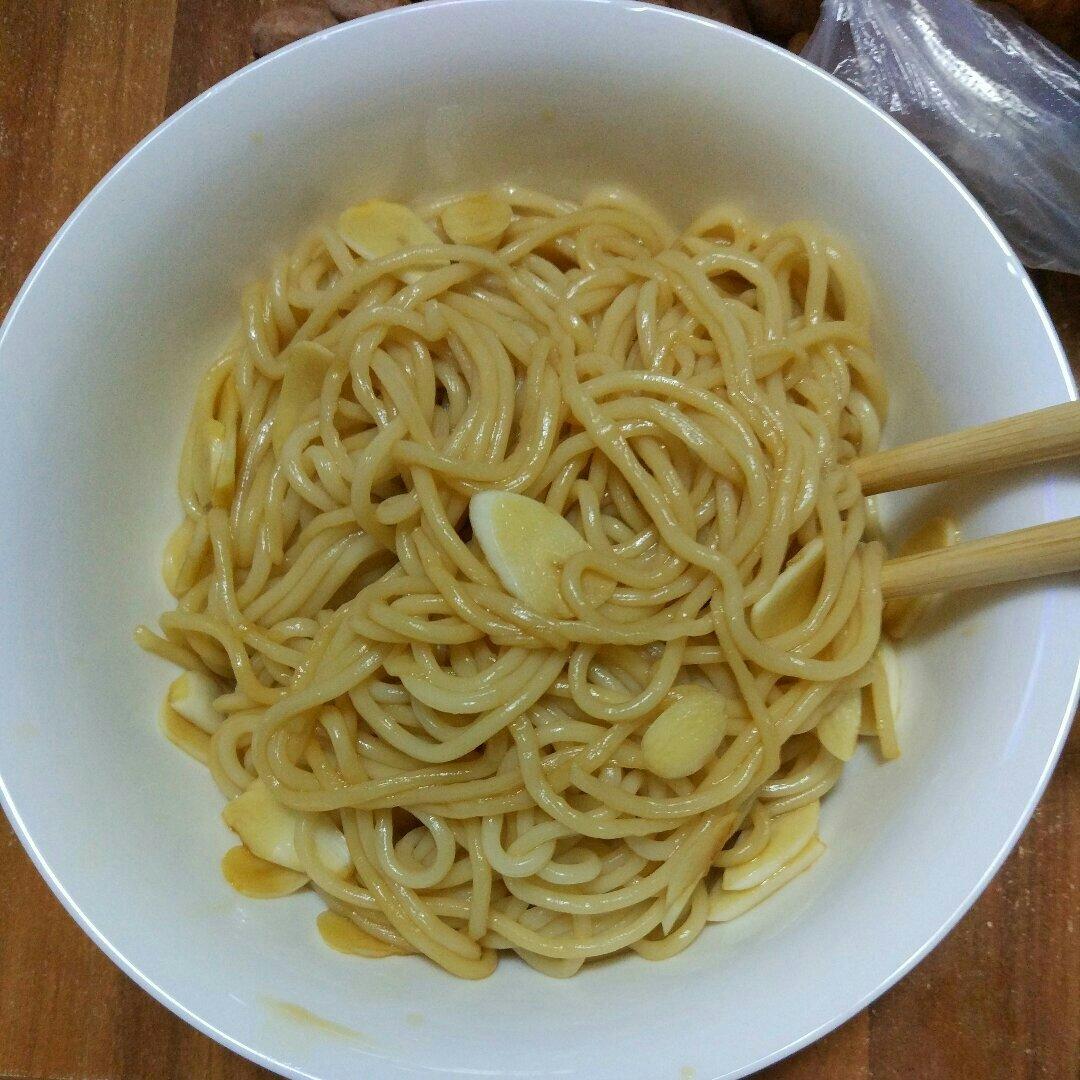 蒜面条