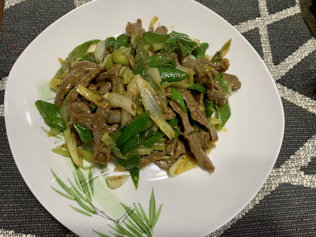 如何炒出嫩牛肉