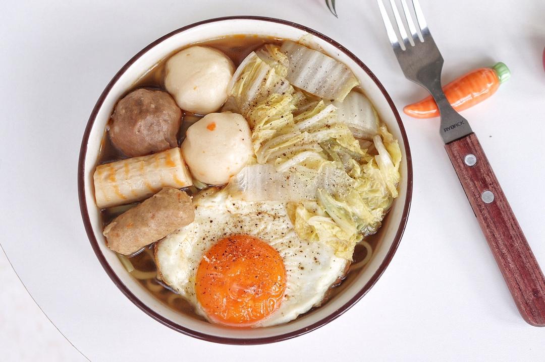 自制纯天然蔬菜汁彩色面条