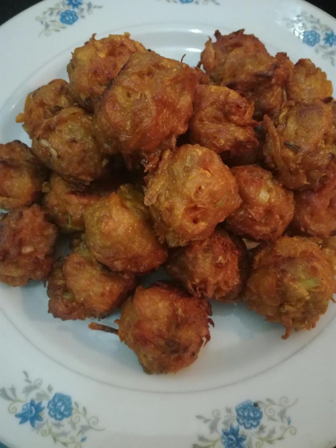 炸胡萝卜丸子