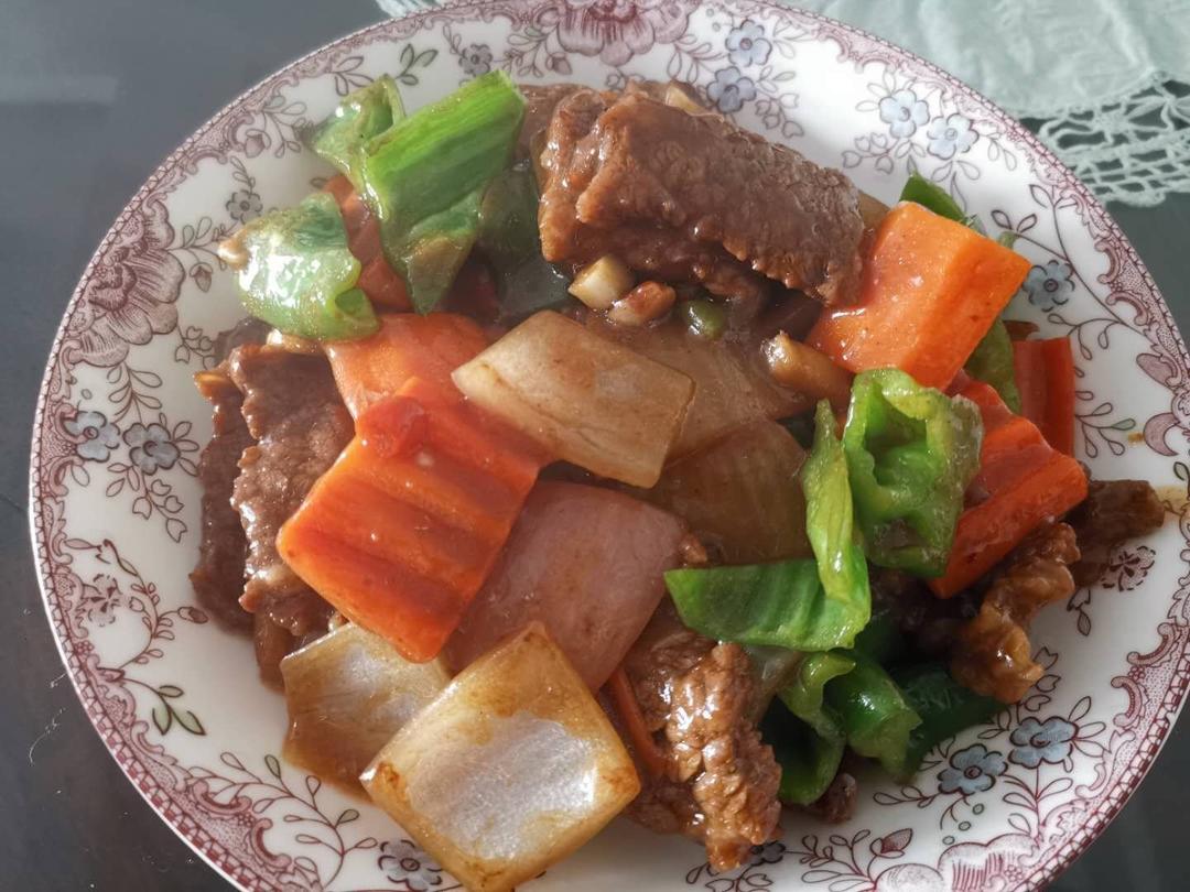 洋葱小牛排
