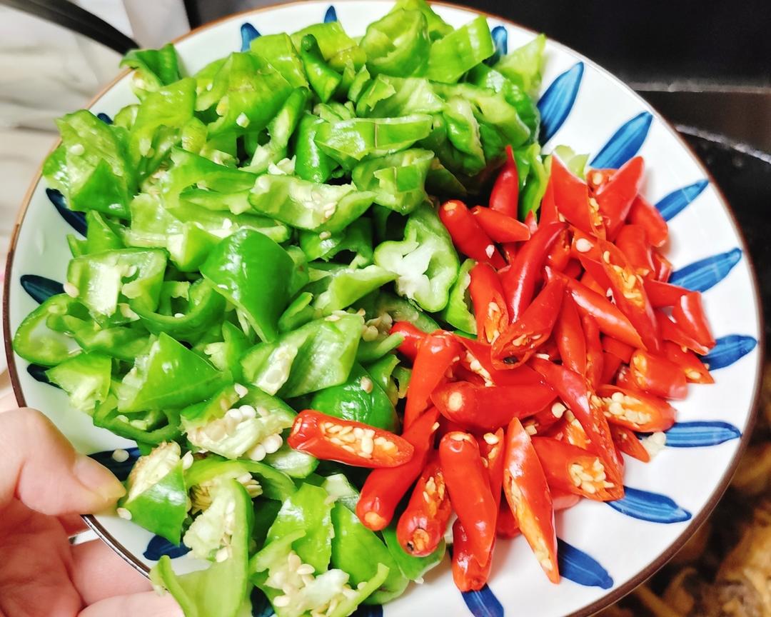 炒土雞～辣子雞的做法 步驟8