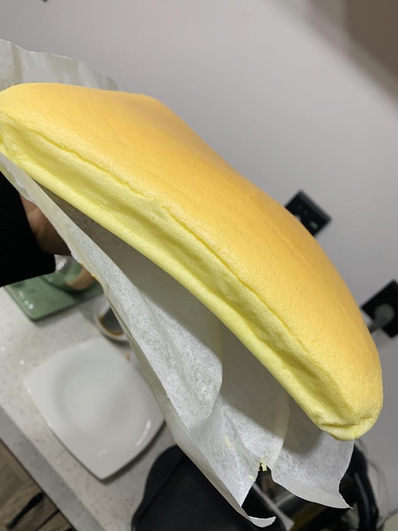 堪比柯基屁股
爆浆芝士🧀古早蛋糕
