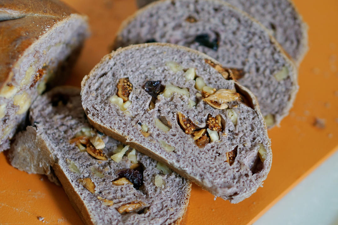 新疆果仁大列巴