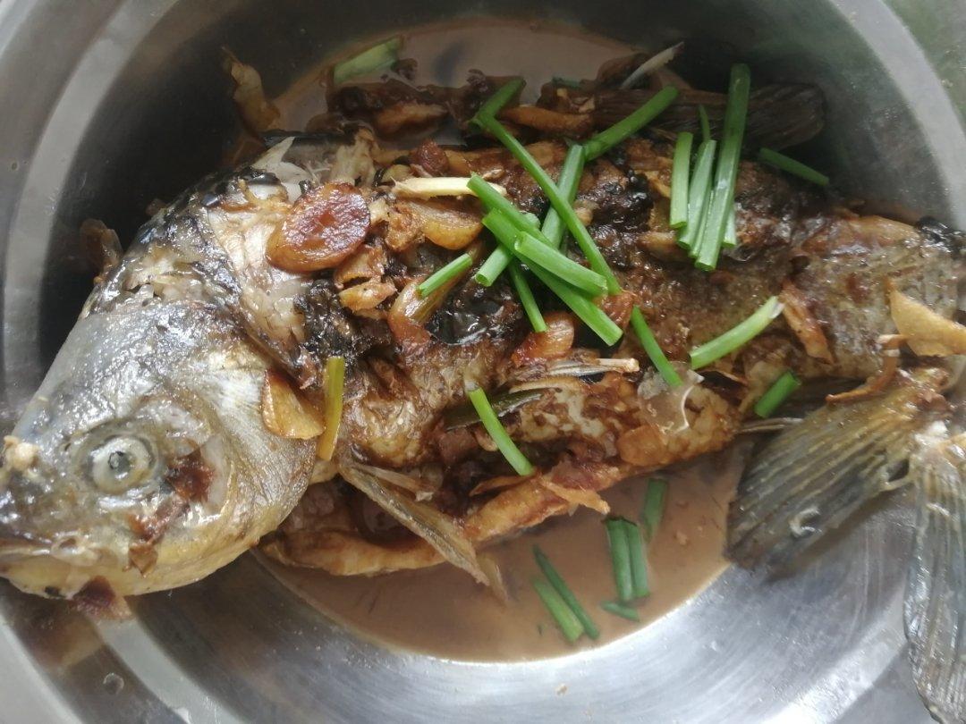 红烧鲫鱼