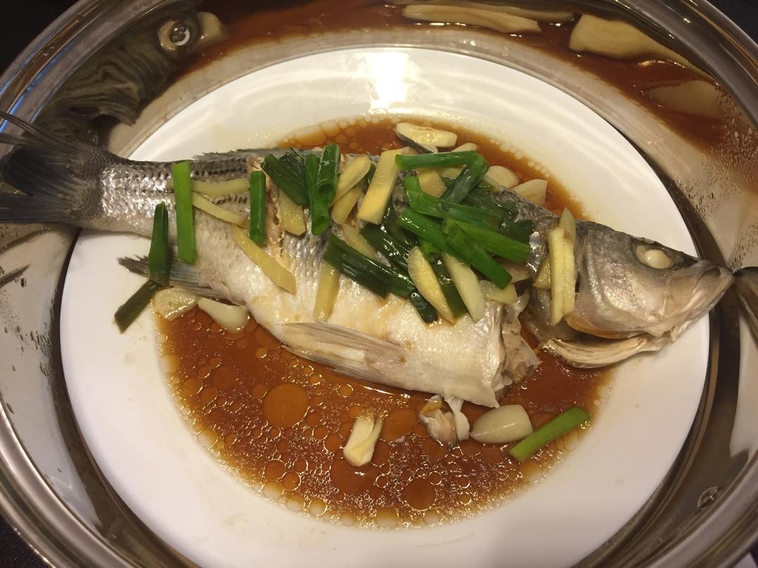 清蒸鲈鱼