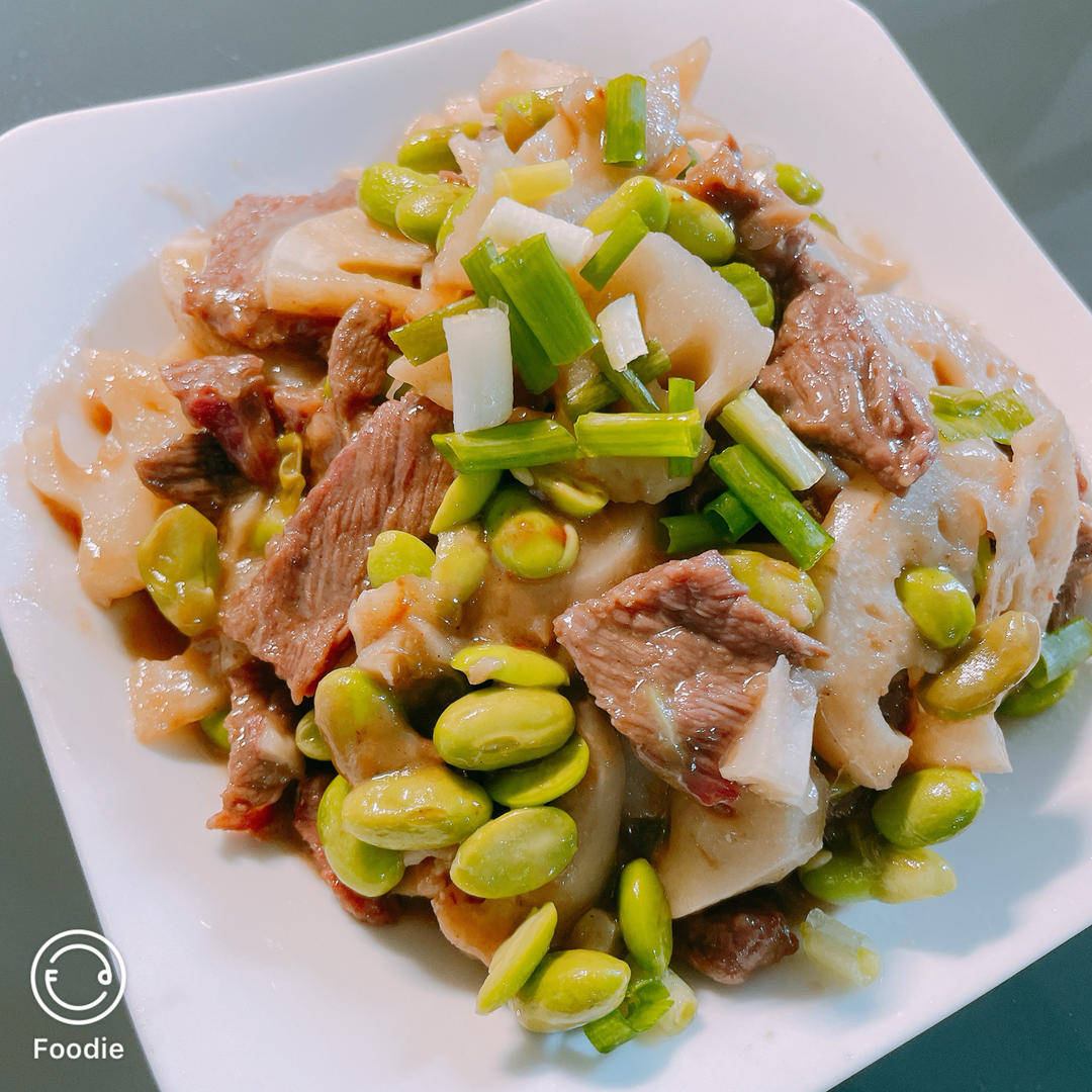 牛肉炒毛豆藕片的做法