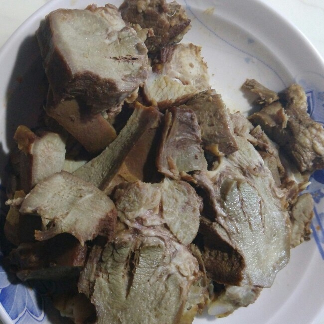 卤猪舌