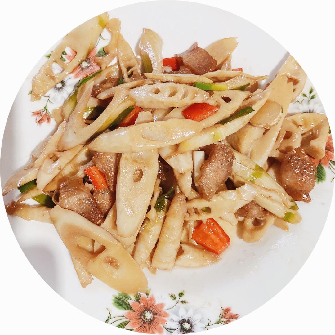 千里之外的新鲜竹笋炒腊肉