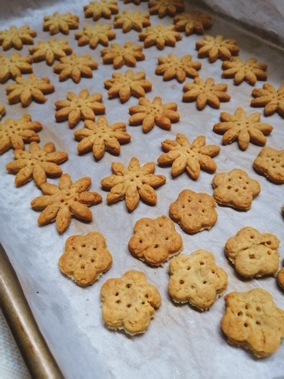 自制雪花酥小奇福饼干