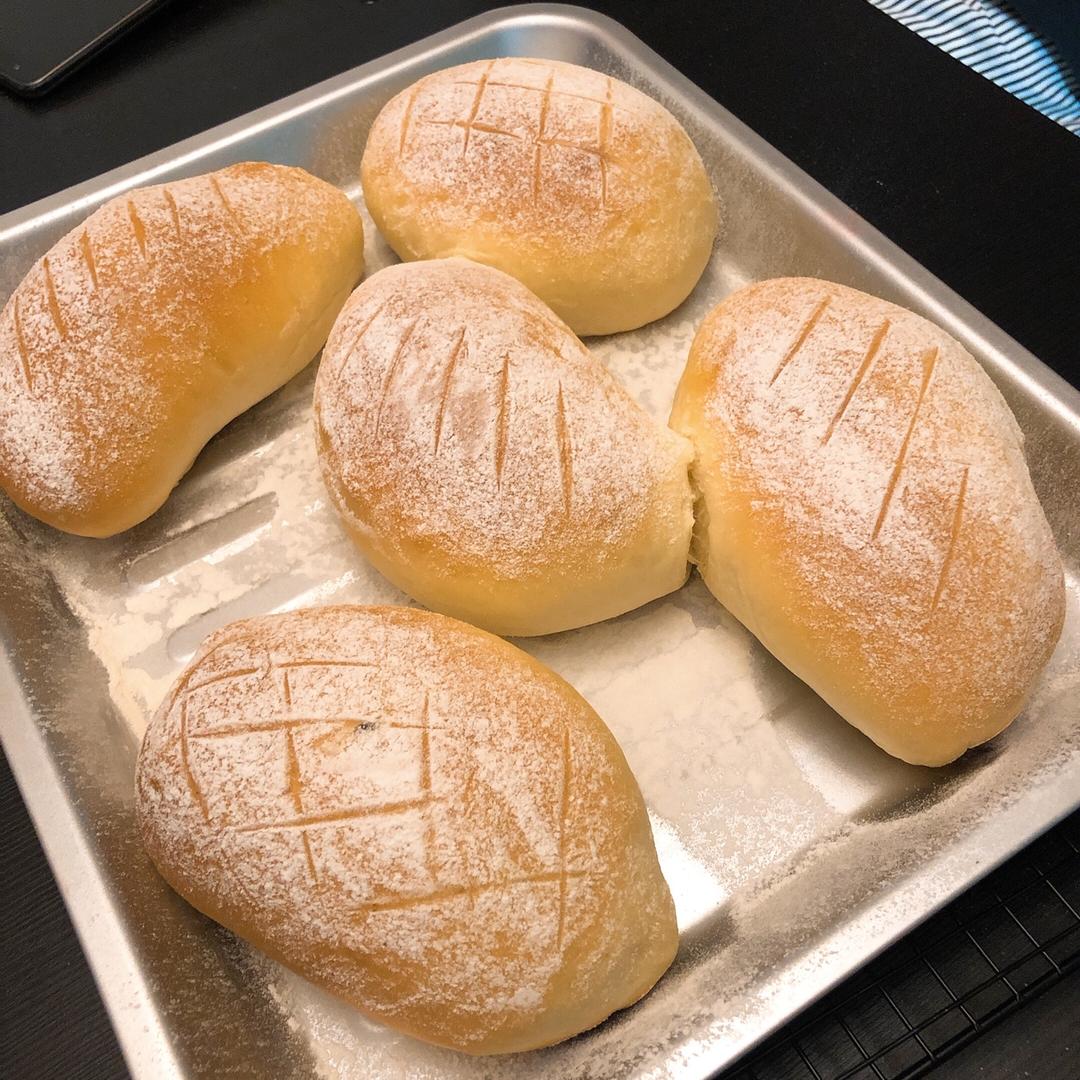 紫薯奶酪软欧包