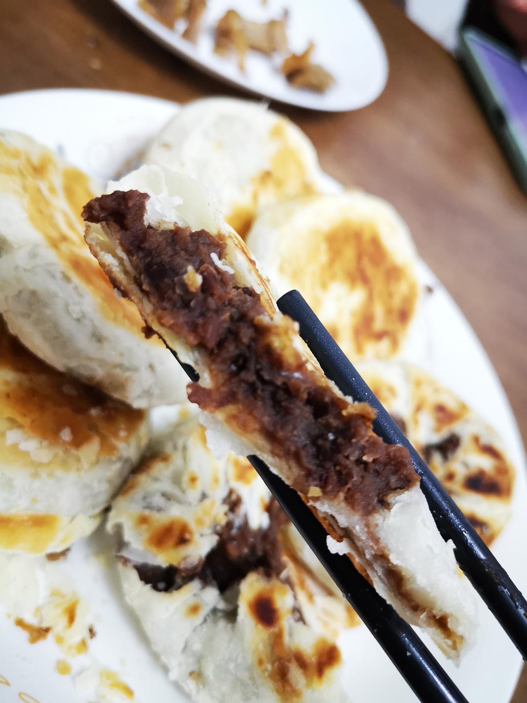 不用烤箱也酥酥的红豆饼