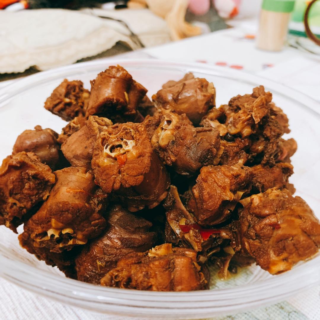 秘制鸭头、鸭舌（超过周黑鸭、绝味鸭脖）