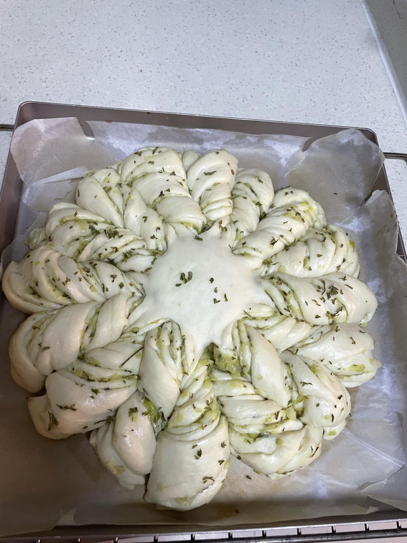 【小高姐】蒜香浓郁 造型优美 不用揉出手膜的面包