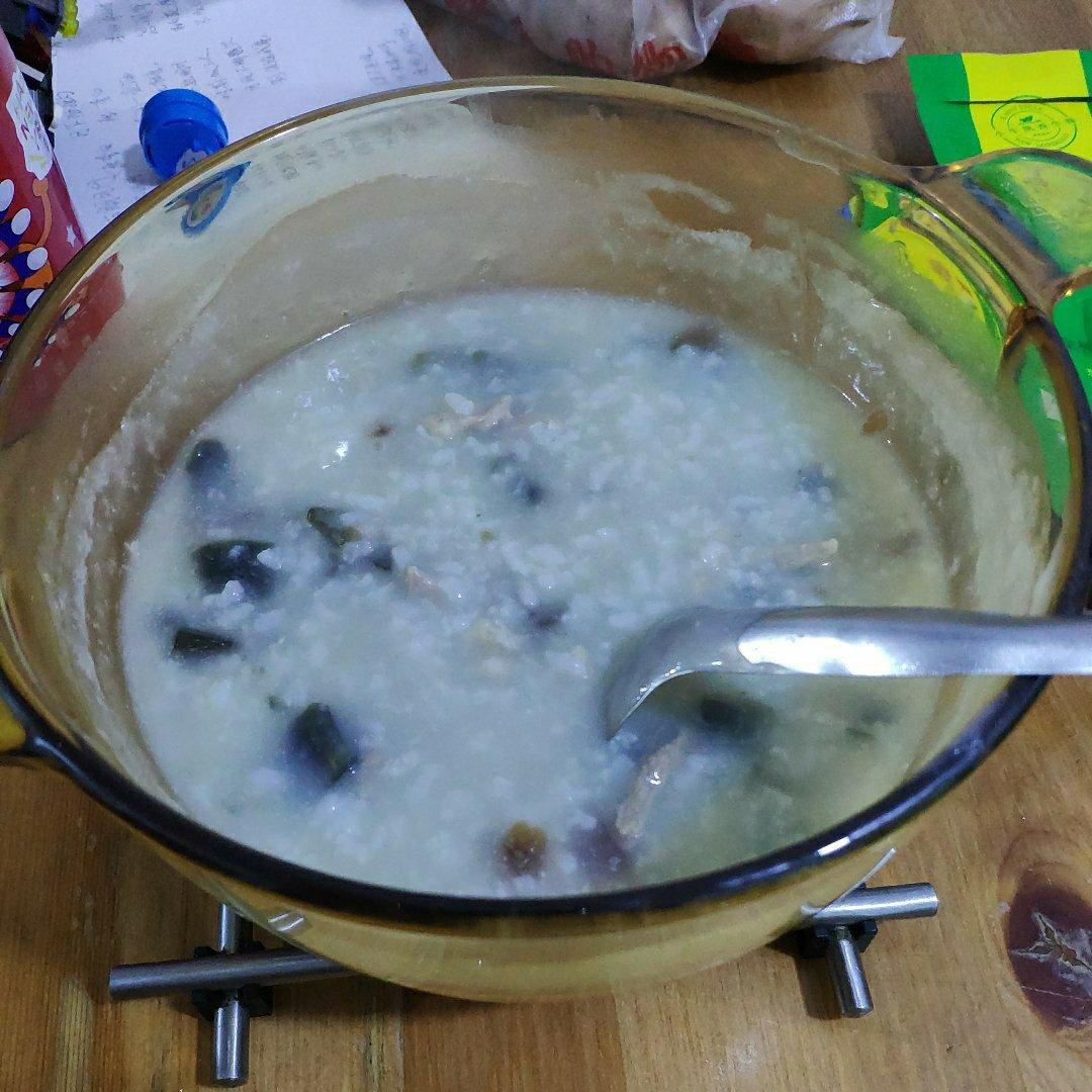 皮蛋瘦肉粥