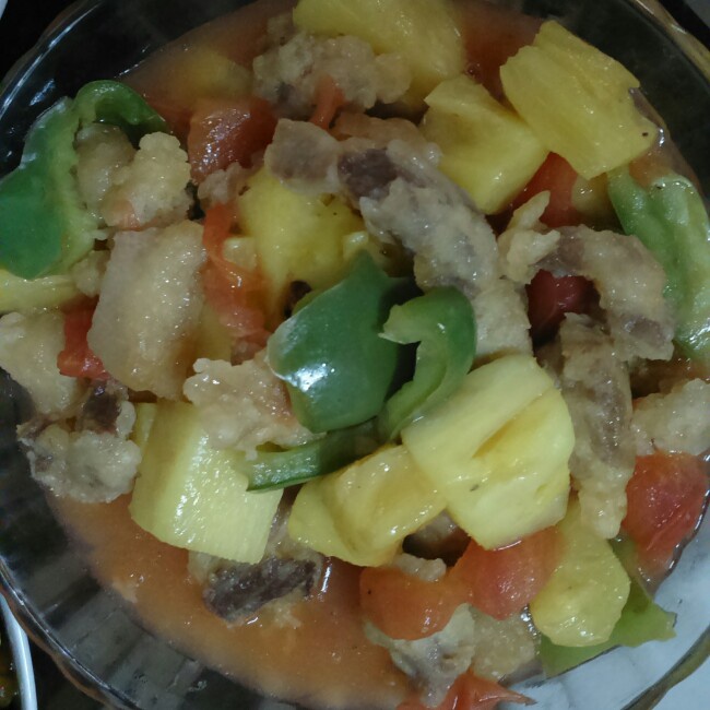 菠萝咕噜肉