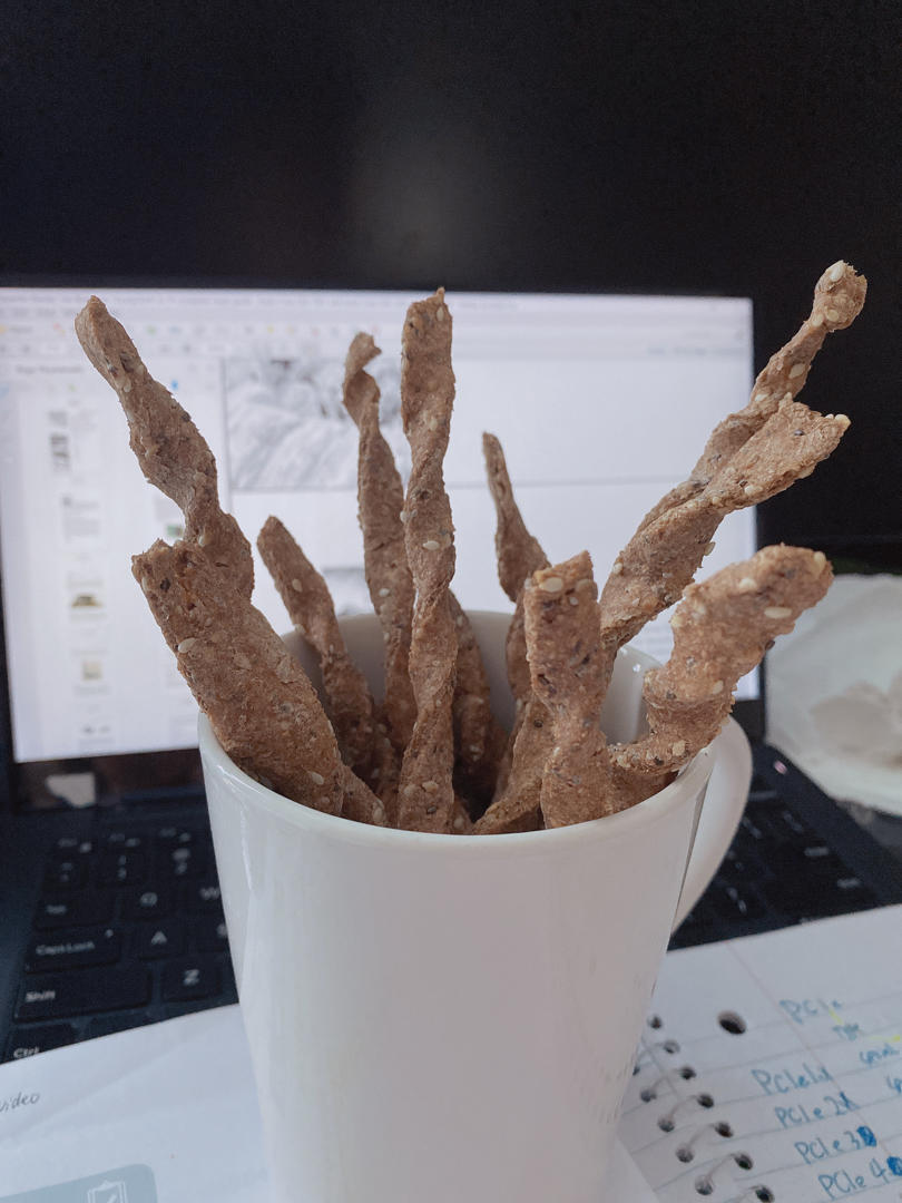 减肥期耐吃小零食 【全麦肉桂芝麻普雷结】无糖减脂饼干