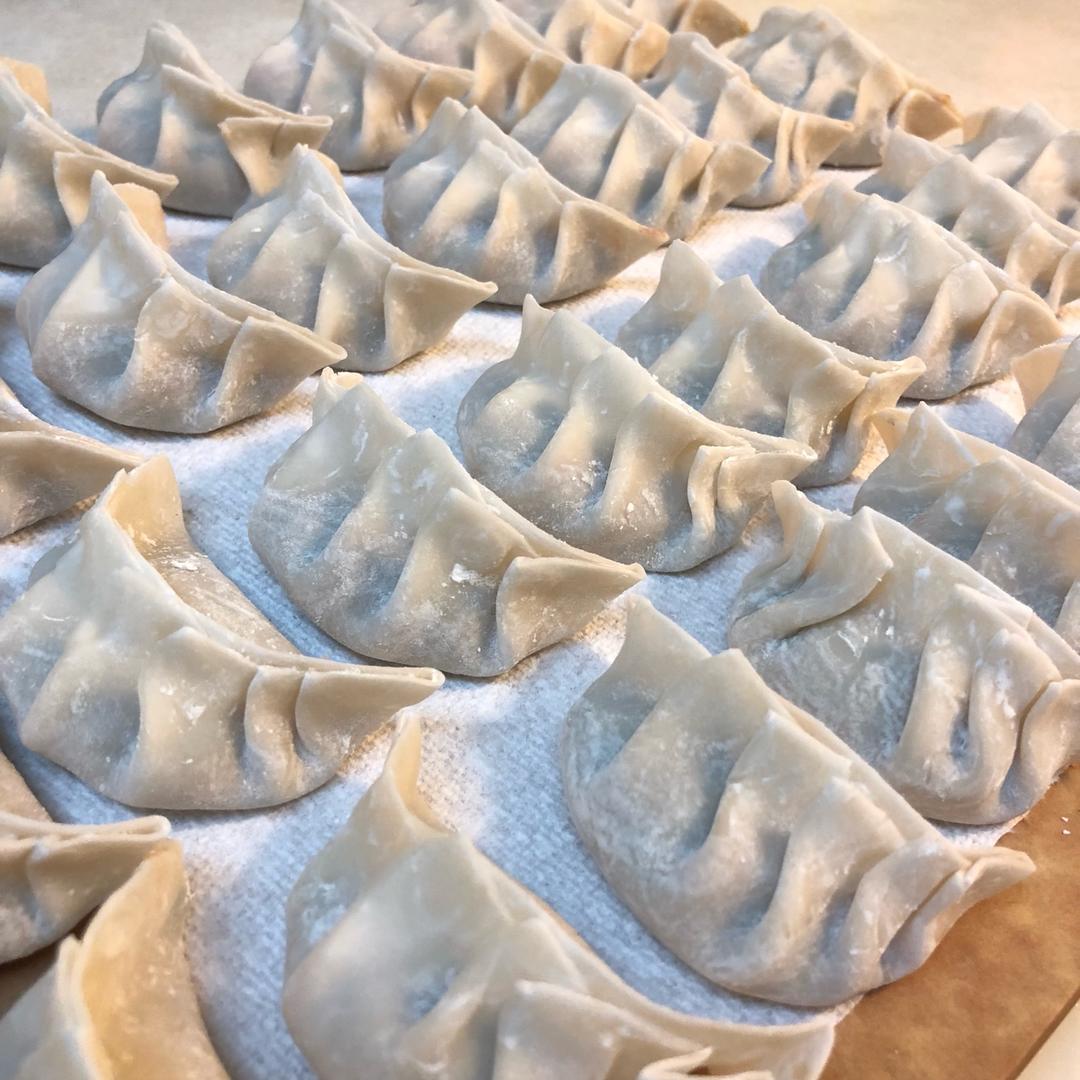 早餐来一锅香脆的生煎饺子