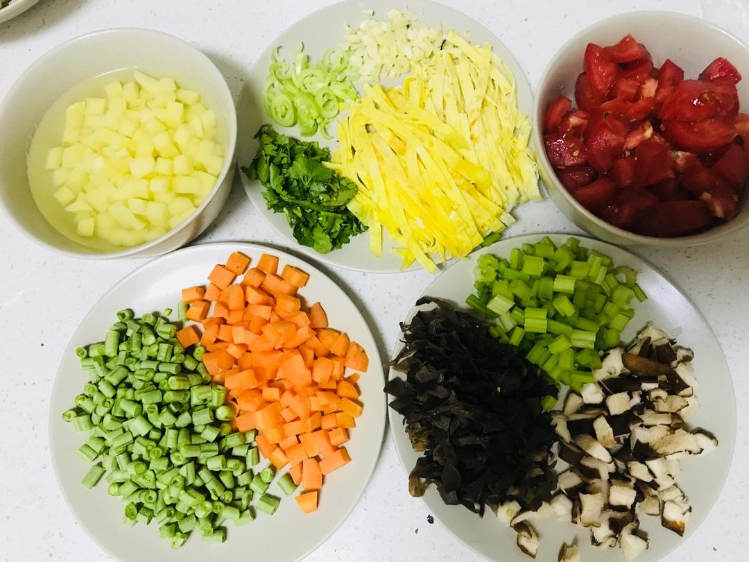 包饺子 - 韭菜鸡蛋馅儿饺子