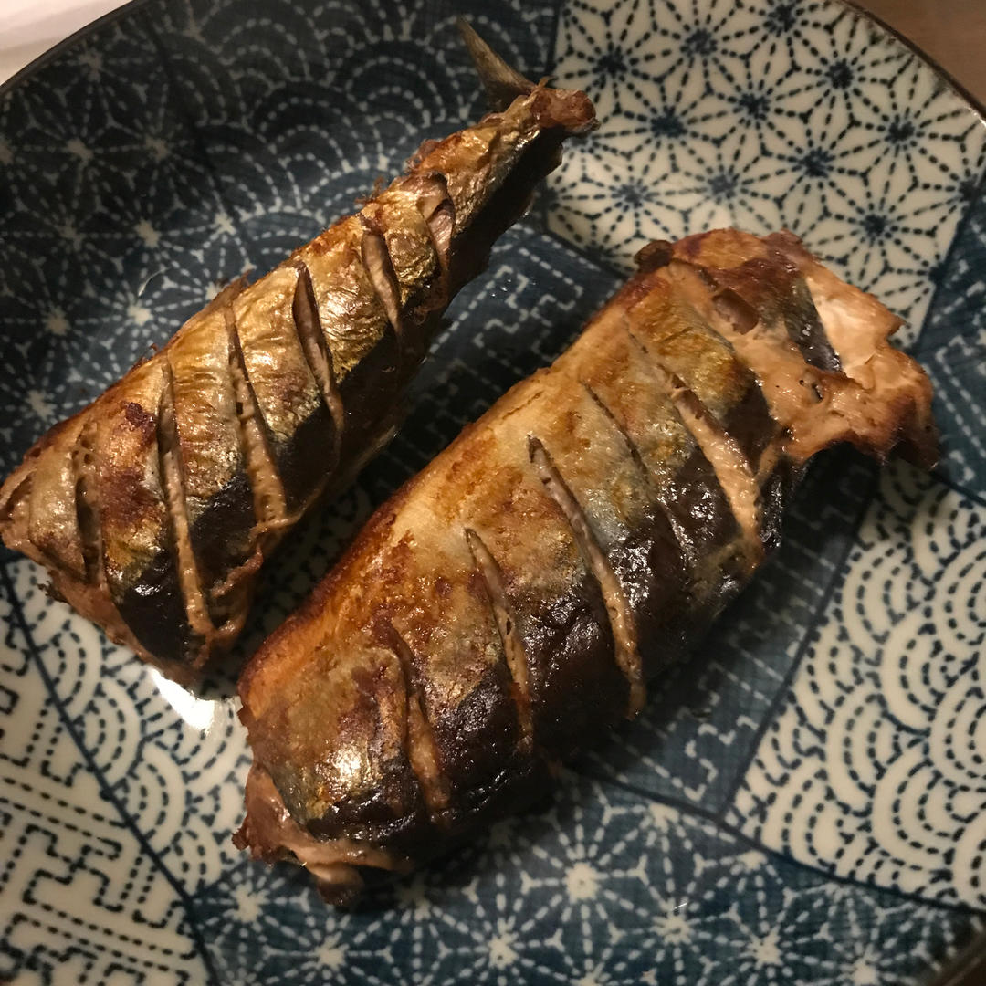 空气炸锅烤秋刀鱼