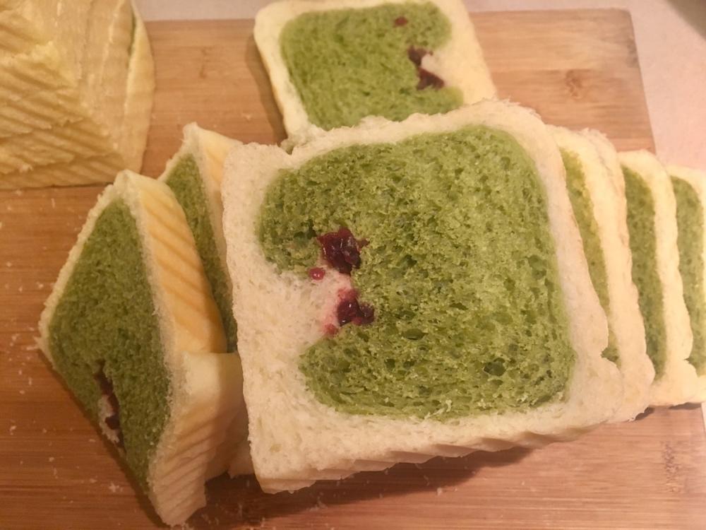 抹茶蜜豆吐司