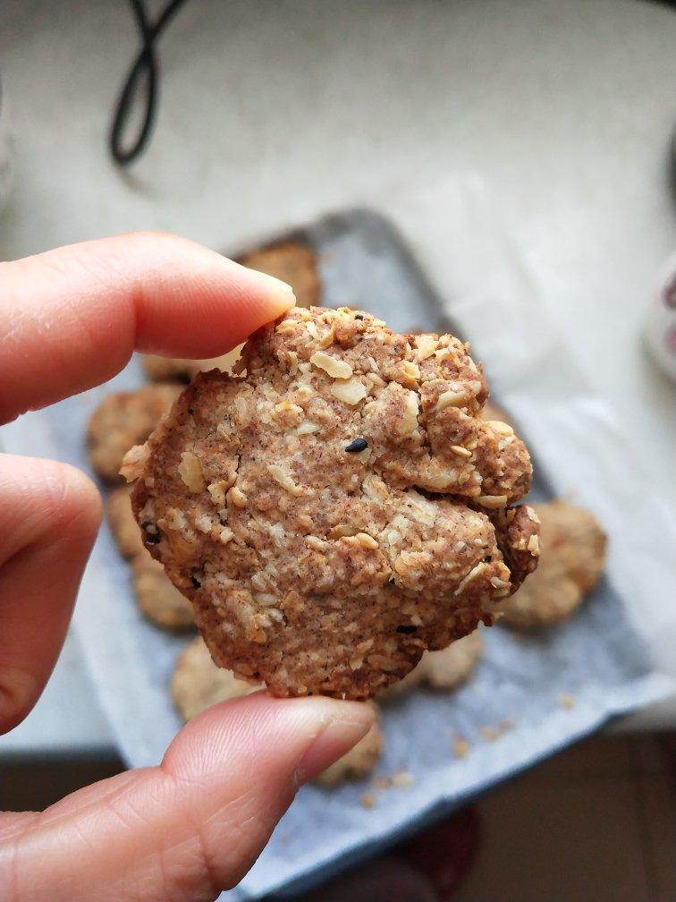 素食:有机燕麦芝麻大饼干